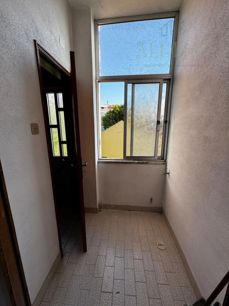 Apartamento T4 para Venda em Estrela Foto 16