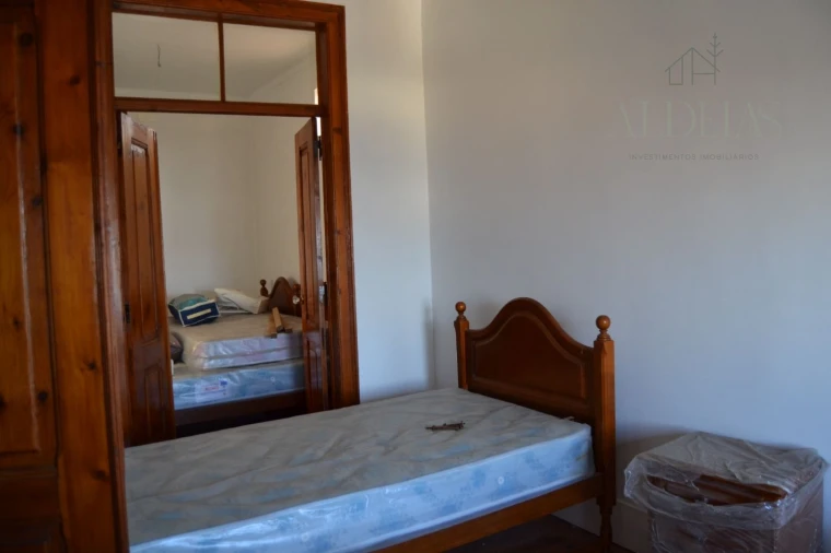 Apartamento T4 para Venda em Estrela Foto 8