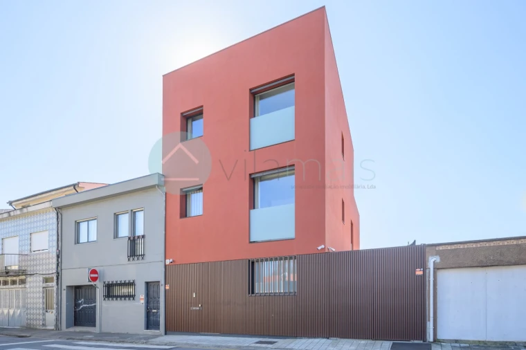 Moradia T4 para Venda em Aldoar, Foz do Douro e Nevogilde Foto 34