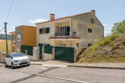 Moradia T3 para Venda em Loures