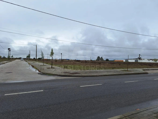 Terreno para Venda em Benfica do Ribatejo Foto 3
