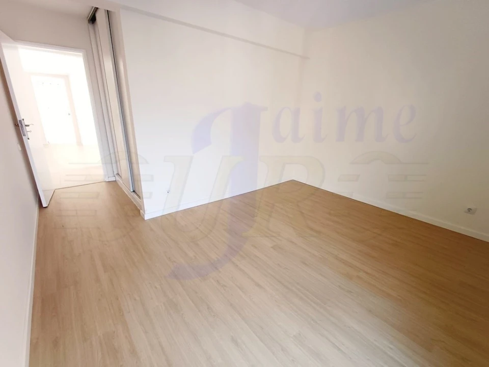 Apartamento T2 para Venda em Algueirão-Mem Martins Foto 13