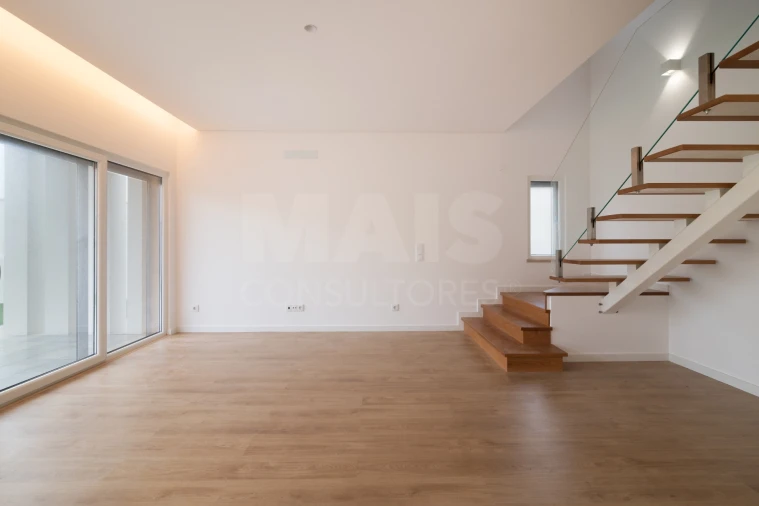 Moradia T3 para Venda em São Domingos de Rana Foto 10