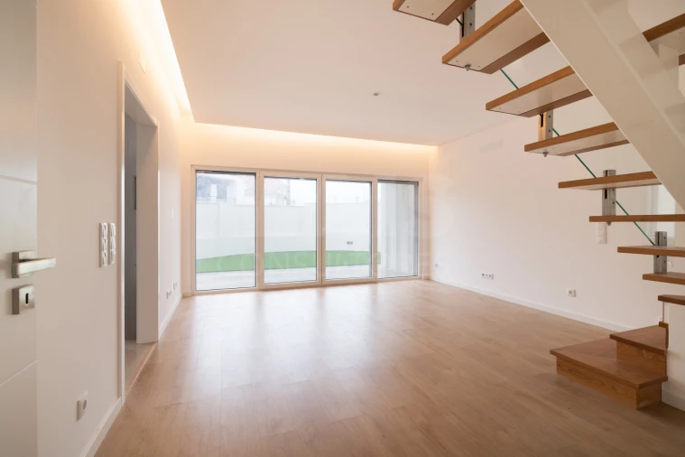 Moradia T3 para Venda em São Domingos de Rana Foto 12