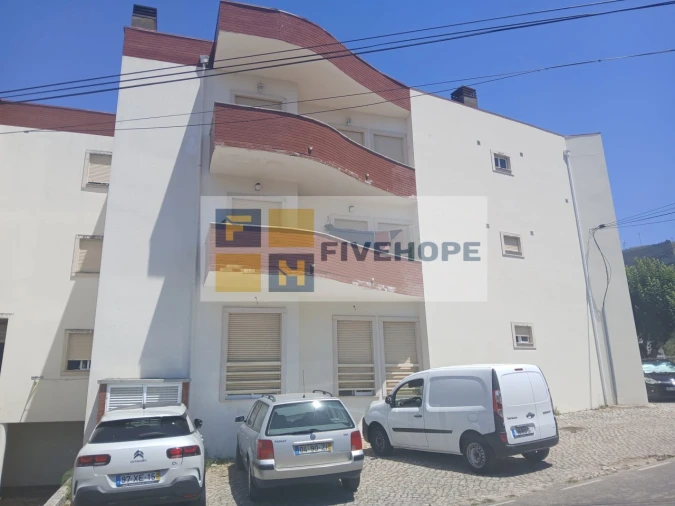 Apartamento T2 para Venda em Lousã e Vilarinho Foto 2