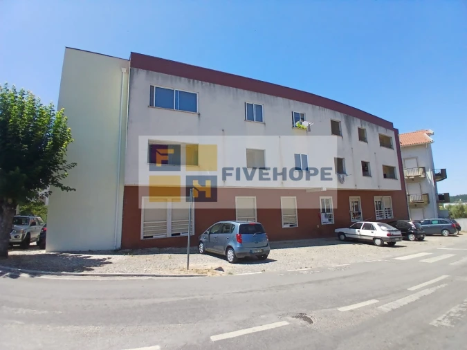 Apartamento T2 para Venda em Lousã e Vilarinho Foto 5