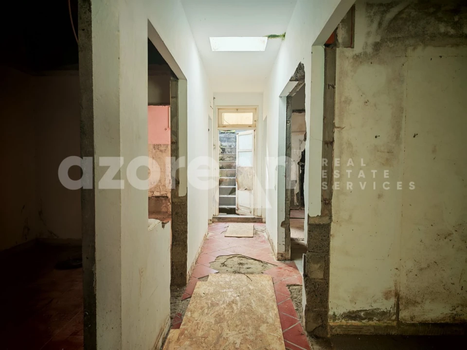 Moradia T2 para Venda em Ponta Delgada (São Pedro) Foto 16