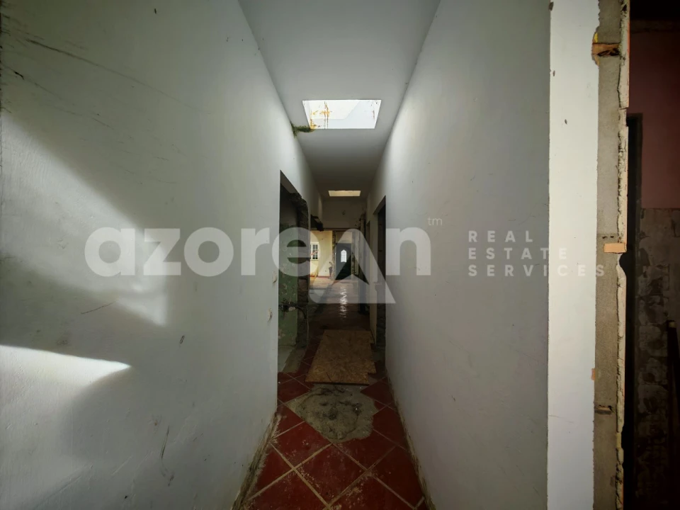 Moradia T2 para Venda em Ponta Delgada (São Pedro) Foto 24