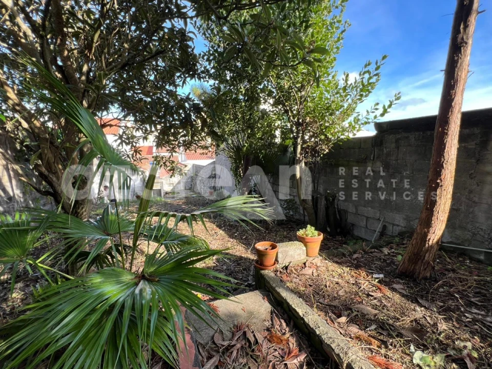 Moradia T2 para Venda em Ponta Delgada (São Pedro) Foto 36