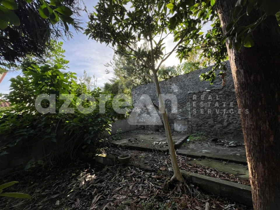 Moradia T2 para Venda em Ponta Delgada (São Pedro) Foto 37