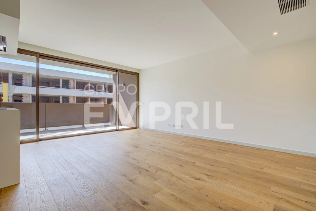 Apartamento T3 para Venda em Oliveira do Douro Foto 2