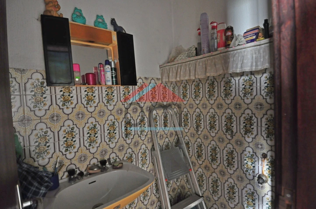 Moradia T5 para Venda em Podame Foto 14