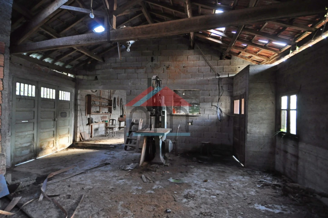 Moradia T5 para Venda em Podame Foto 16