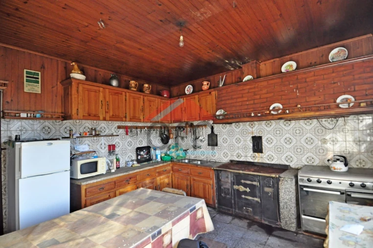 Moradia T5 para Venda em Podame Foto 6