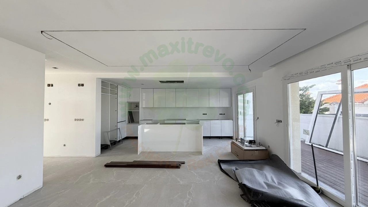 Moradia T4 para Venda em Charneca de Caparica e Sobreda Foto 5