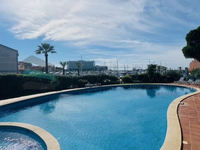 Apartamento T2 para Venda em Quarteira Foto 13