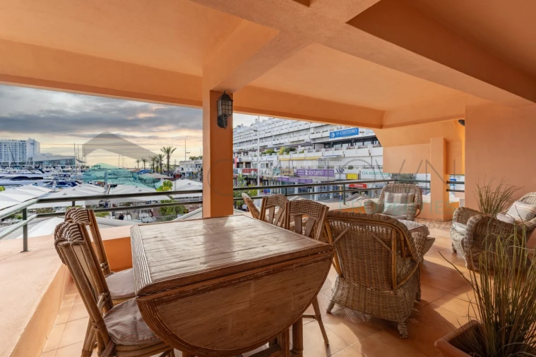 Apartamento T2 para Venda em Quarteira Foto 23