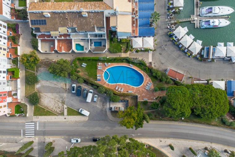 Apartamento T2 para Venda em Quarteira Foto 29