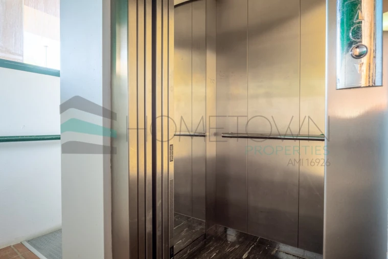 Apartamento T2 para Venda em Quarteira Foto 25