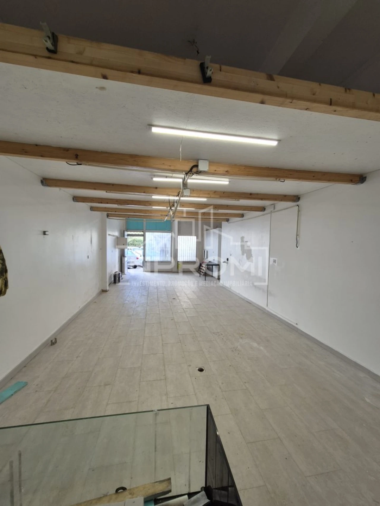 Loja para Venda em Loures Foto 6