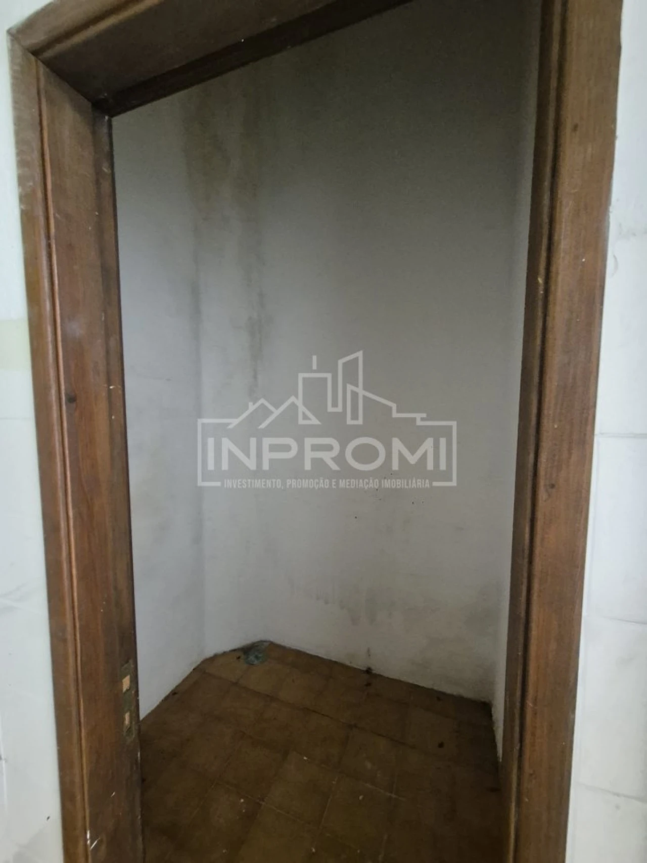 Loja para Venda em Loures Foto 8