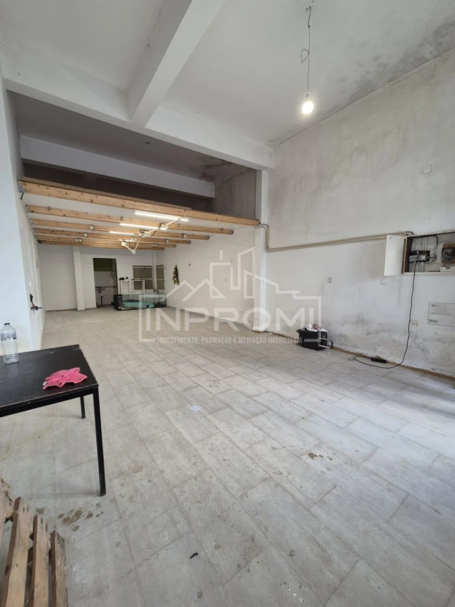 Loja para Venda em Loures Foto 5