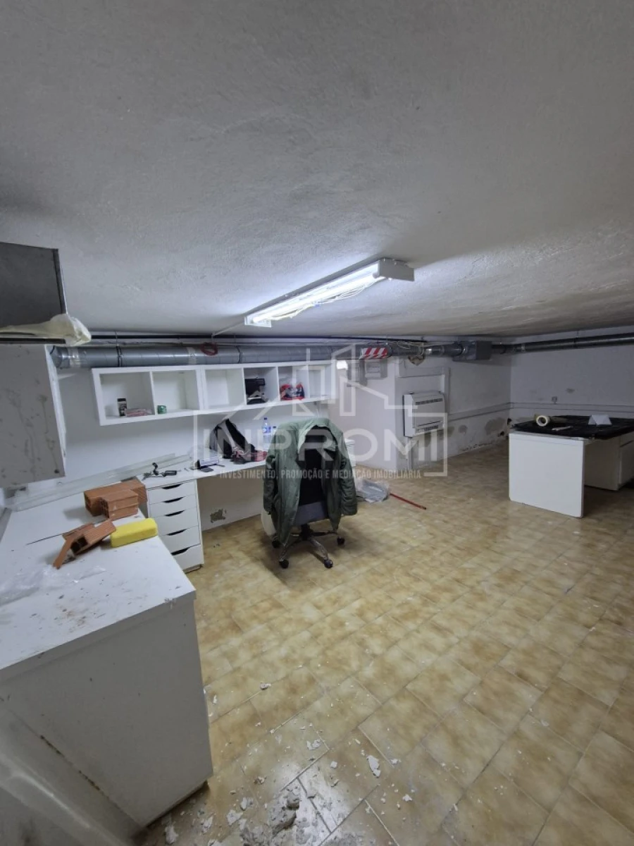 Loja para Venda em Loures Foto 9