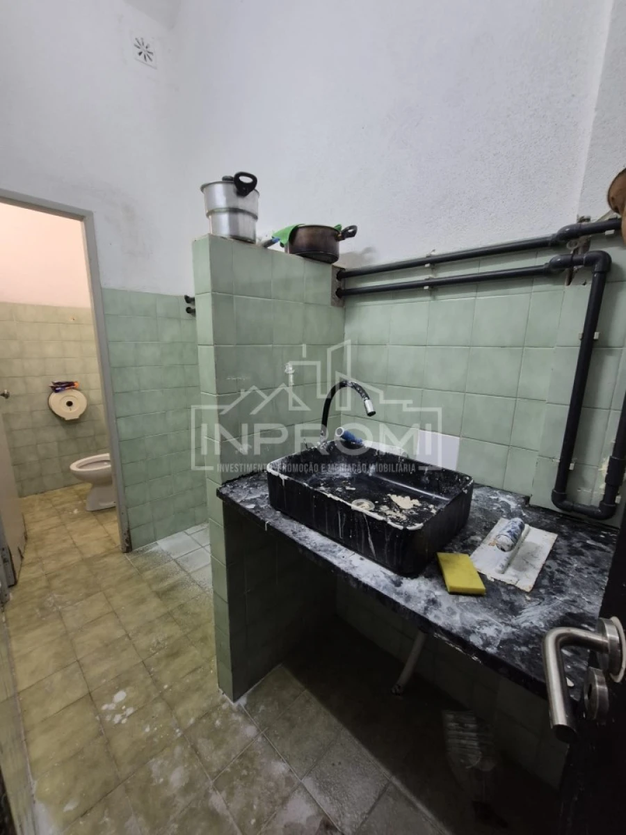 Loja para Venda em Loures Foto 14