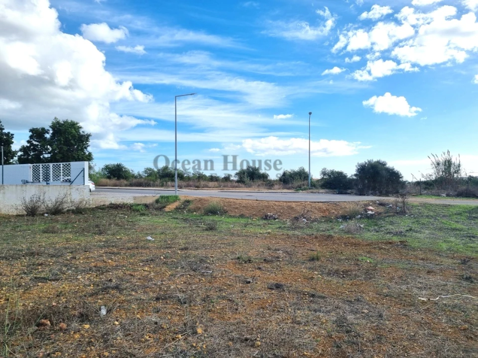 Terreno para Venda em Ferreiras Foto 3