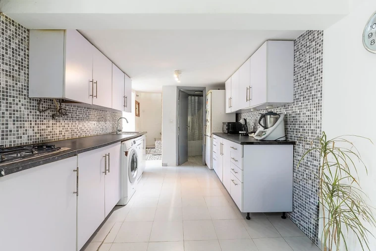 Moradia T2 para Venda em Santa Maria, São Pedro e Matacães Foto 3