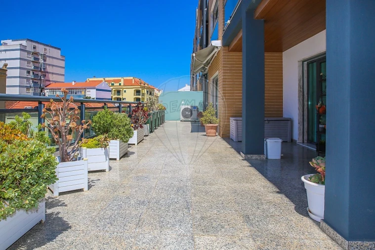 Apartamento T3 para Venda em Carregado e Cadafais Foto 27