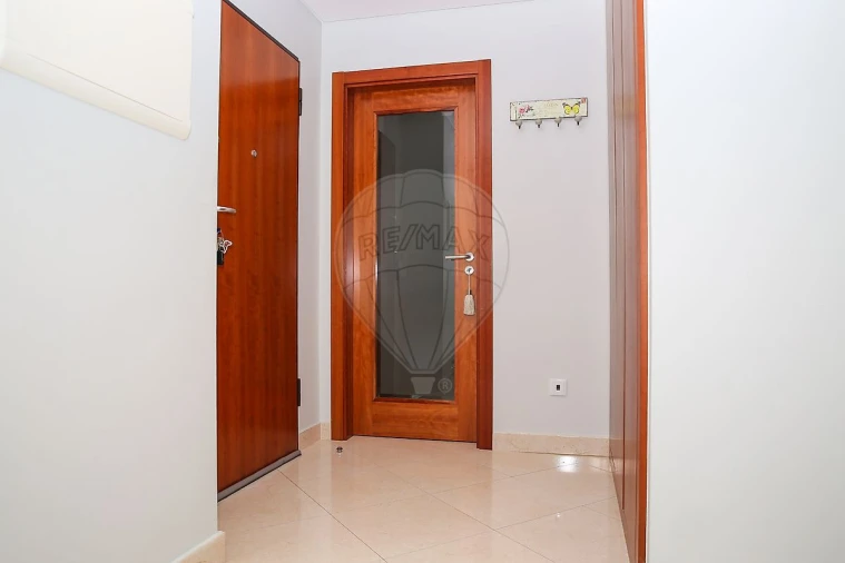 Apartamento T3 para Venda em Carregado e Cadafais Foto 10