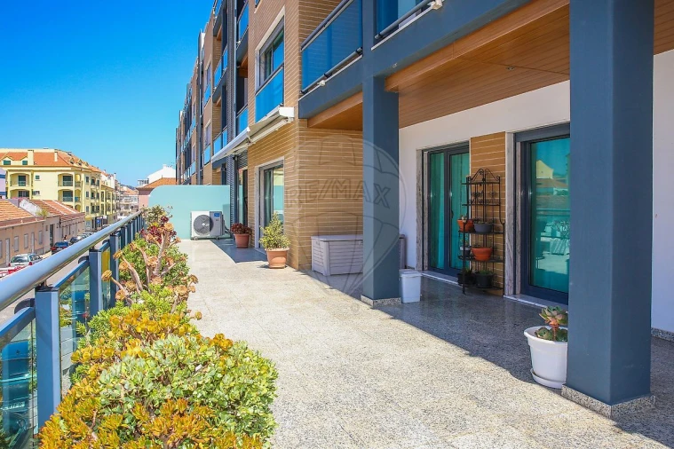 Apartamento T3 para Venda em Carregado e Cadafais Foto 28