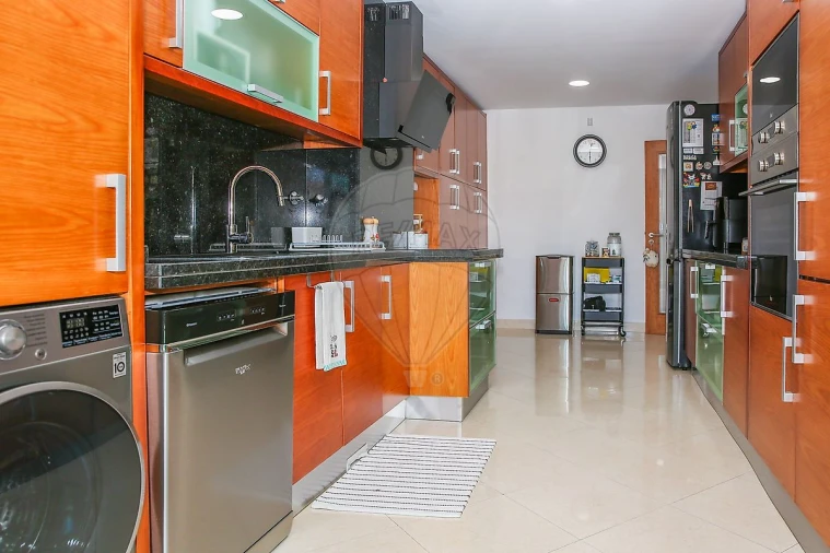 Apartamento T3 para Venda em Carregado e Cadafais Foto 4