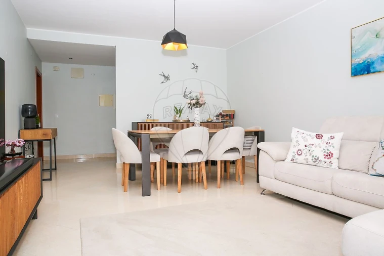 Apartamento T3 para Venda em Carregado e Cadafais Foto 11