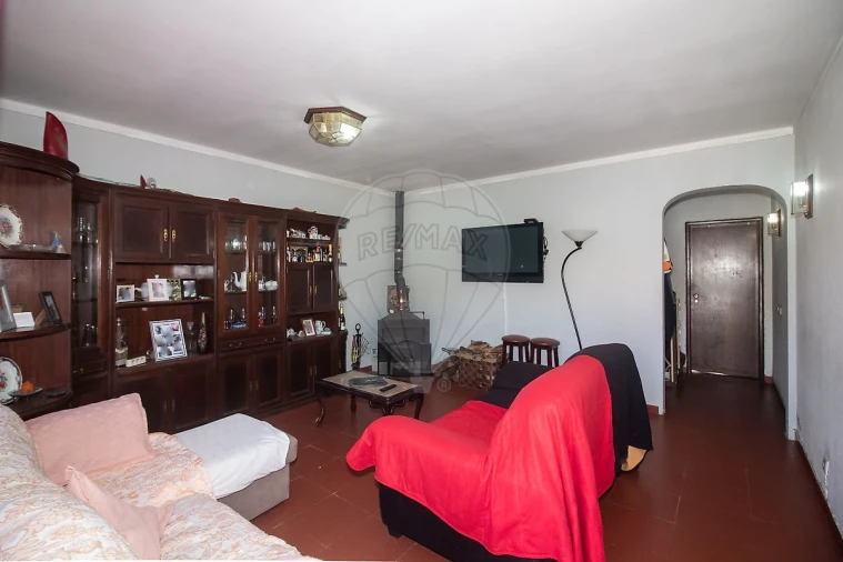 Moradia T2 para Venda em Aldeia Galega da Merceana e Aldeia Gavinha Foto 2