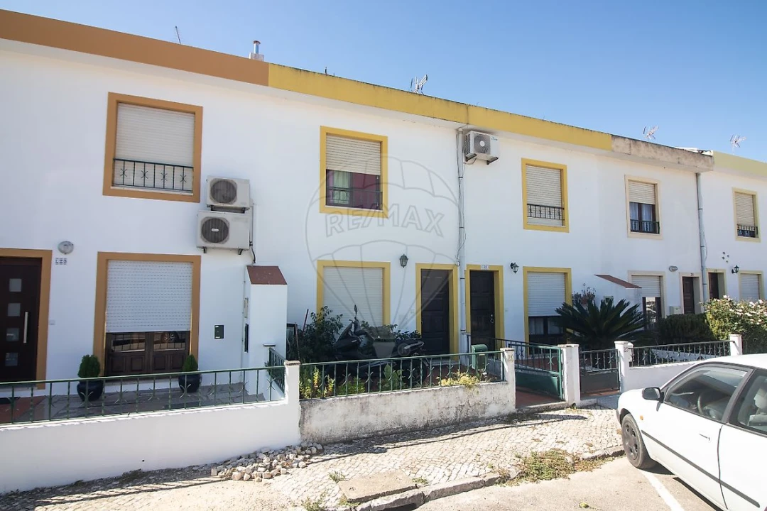 Moradia T2 para Venda em Aldeia Galega da Merceana e Aldeia Gavinha Foto 1