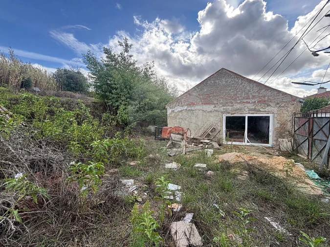 Moradia T3 para Venda em Vale do Paraiso Foto 5