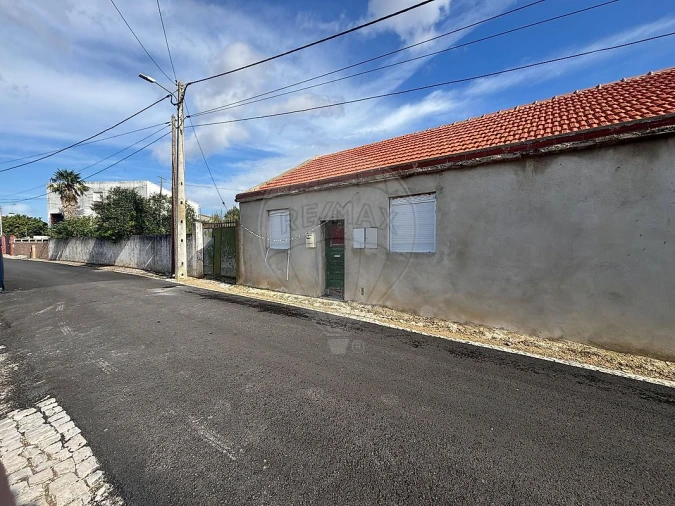 Moradia T3 para Venda em Vale do Paraiso Foto 3