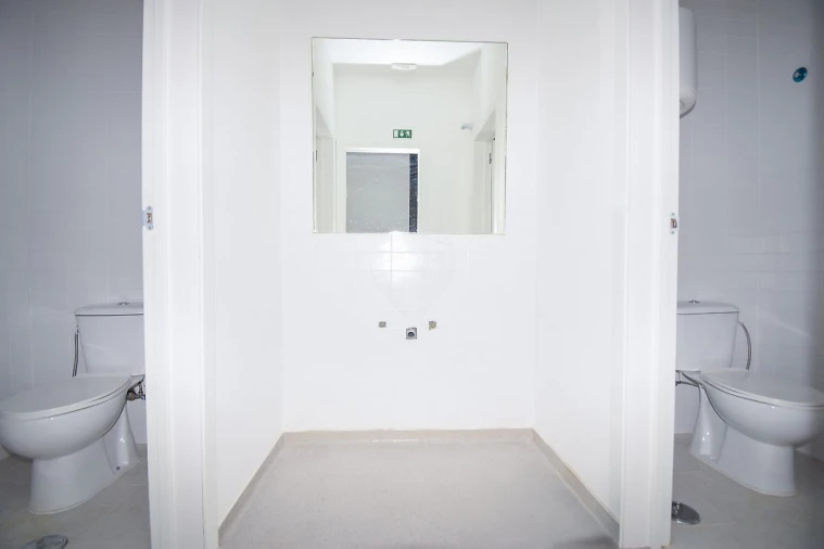 Loja para Arrendamento em São Domingos de Rana Foto 7