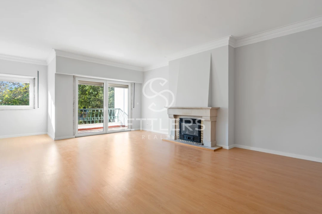 Apartamento T3 para Venda em Carcavelos e Parede Foto 2