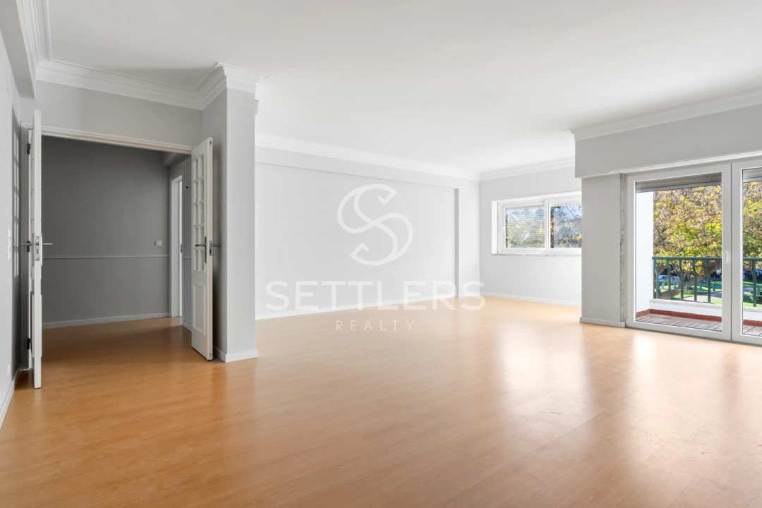 Apartamento T3 para Venda em Carcavelos e Parede Foto 3