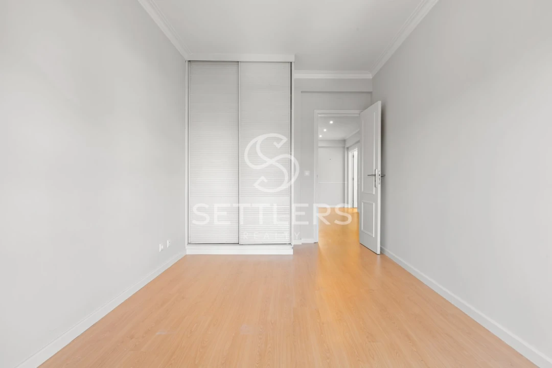 Apartamento T3 para Venda em Carcavelos e Parede Foto 12