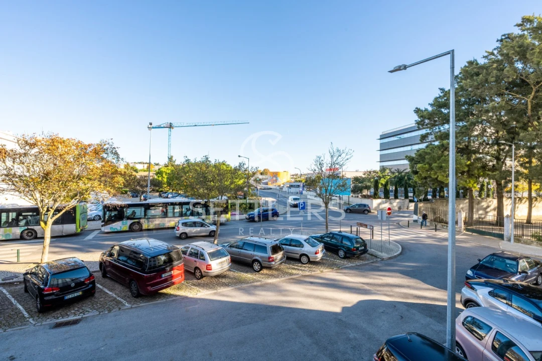 Apartamento T3 para Venda em Carcavelos e Parede Foto 18