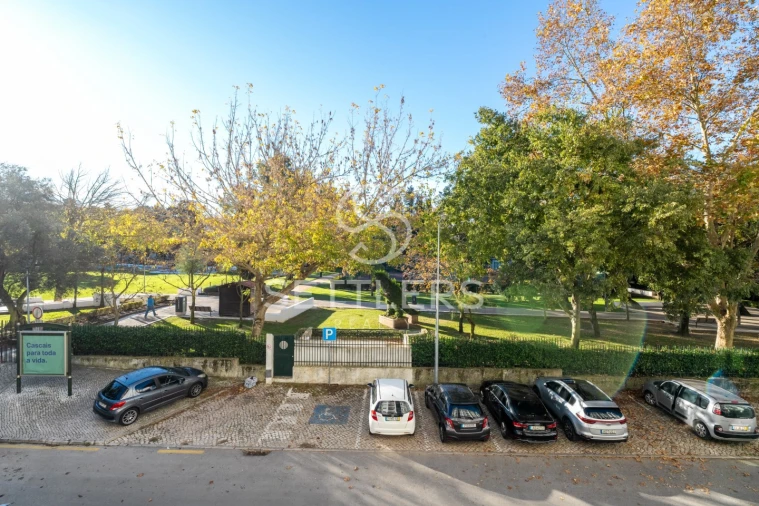 Apartamento T3 para Venda em Carcavelos e Parede Foto 19