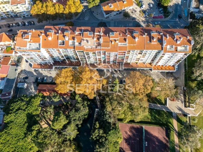 Apartamento T3 para Venda em Carcavelos e Parede Foto 21