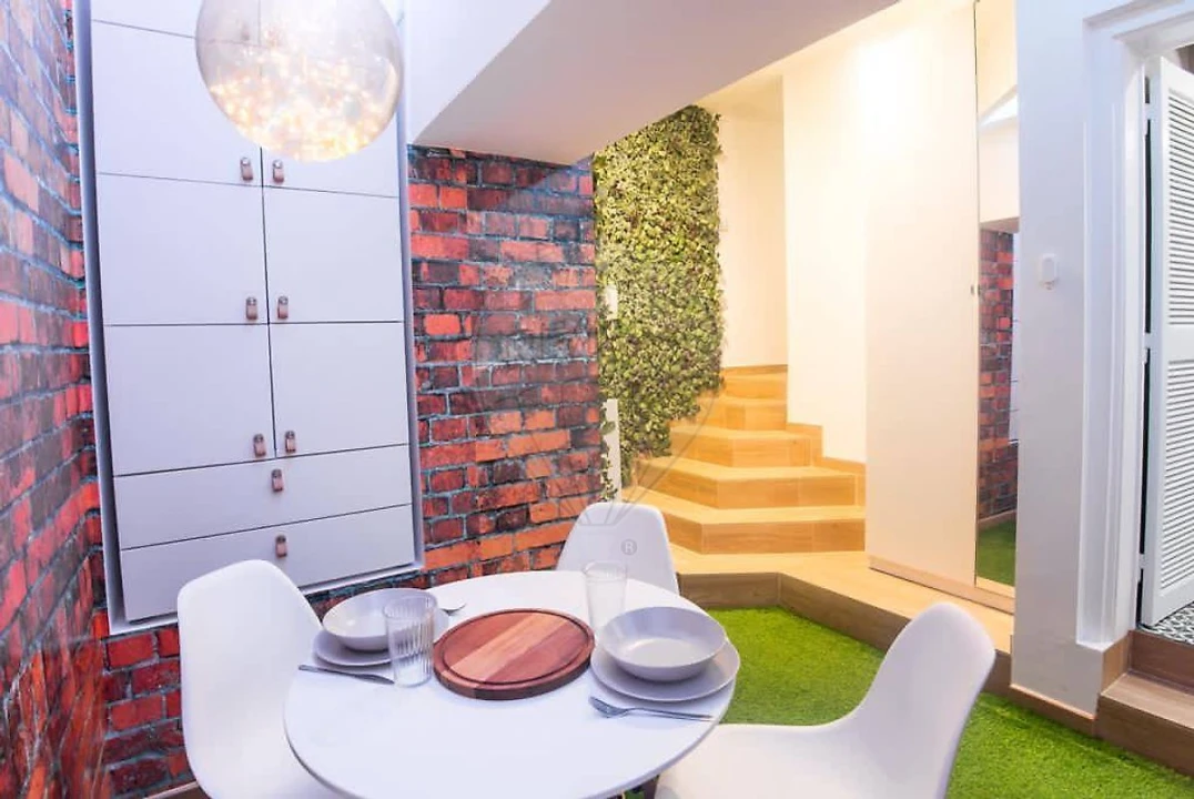 Apartamento T1 para Arrendamento em Avenidas Novas Foto 3