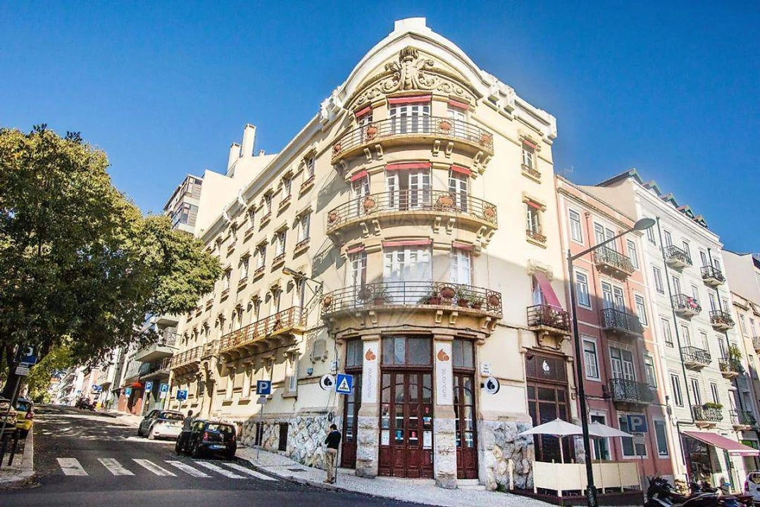 Apartamento T1 para Arrendamento em Avenidas Novas Foto 1