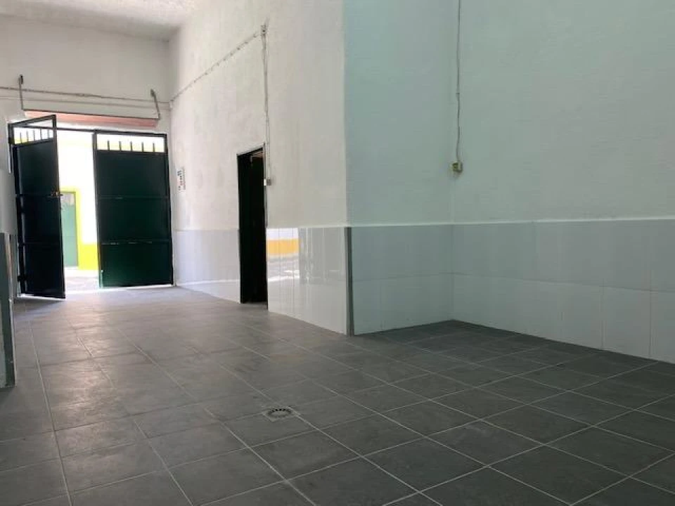 Armazém para Arrendamento em Santa Clara Foto 7