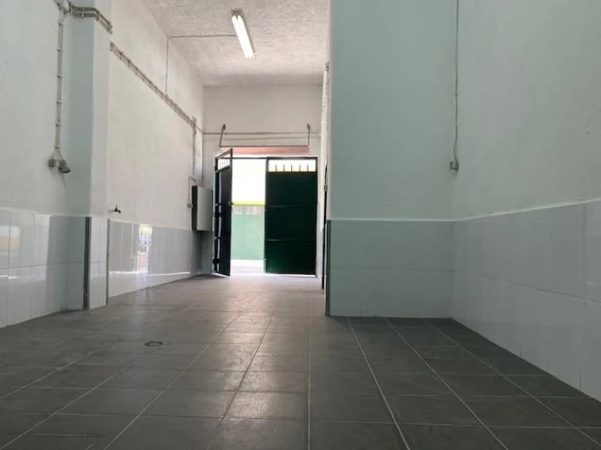 Armazém para Arrendamento em Santa Clara Foto 6